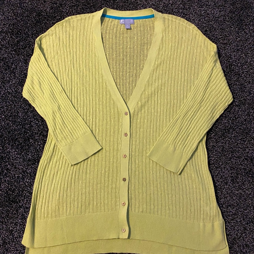 GREEN SWEATER
